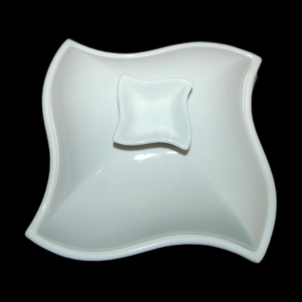 GODINGER SILVER ART VINTAGE WHITE CERAMIC COVERED SERVING DISH SQUARE WAVY RIM